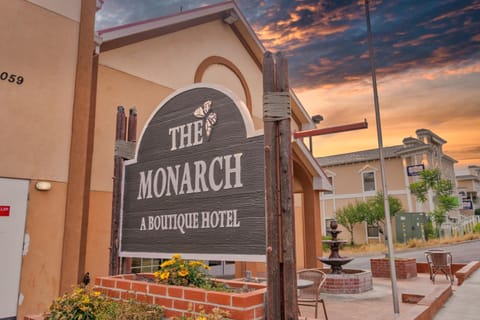 The Monarch Inn Motel in Mariposa