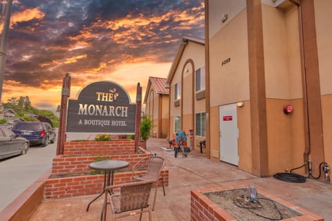 The Monarch Inn Motel in Mariposa