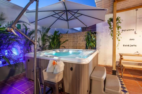 Hot Tub, Spa and wellness centre/facilities, Open Air Bath, Public Bath