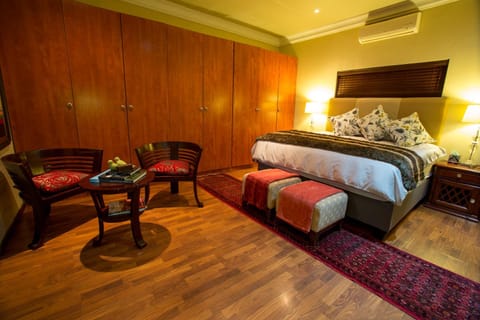Spacube Luxury Suites and Spa Bed and Breakfast in Pretoria