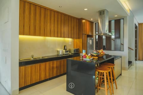 Permai 1 Villa 3 bedroom with a private pool Chalet in Bandung