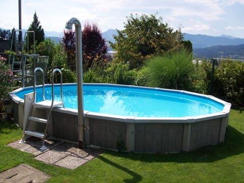 Neighbourhood, Natural landscape, Swimming pool, Swimming pool