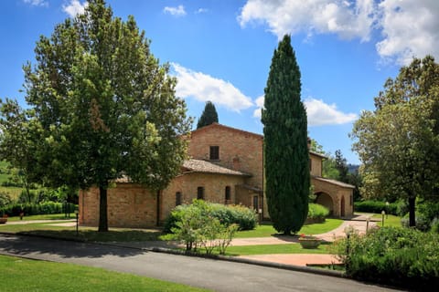 Podere Fignano, holiday home - apartments, renovated 2024 Country House in Tuscany