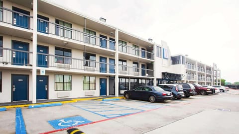Motel 6 Houston, TX - Medical Center - NRG Stadium Hotel in Houston