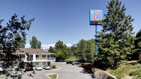 Motel 6-Woods Cross, UT - Salt Lake City - North Hotel in North Salt Lake