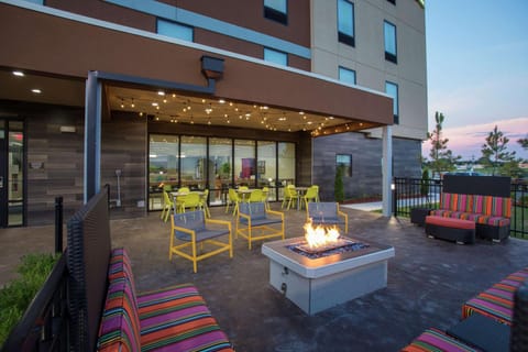 Home2 Suites by Hilton Owasso Hotel in Tulsa