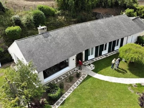 Facade/entrance, Bird's eye view