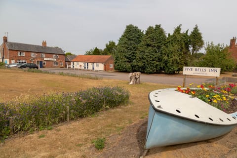 Five Bells Inn, Wrentham Inn in South Norfolk District