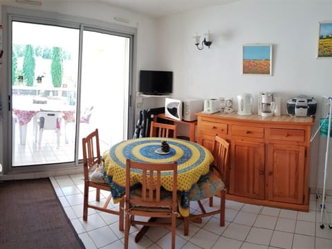 Charmant T2 avec Piscine et Parking Privé, Proche Plage et Centre, Argelès-sur-Mer - FR-1-388-88 Apartment in Argeles-sur-Mer