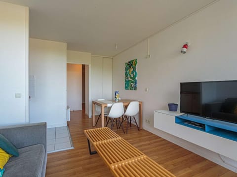 Aperçu mer: Bel appartement avec piscine, tennis et proche plage - FR-1-3-450 Apartment in Biarritz