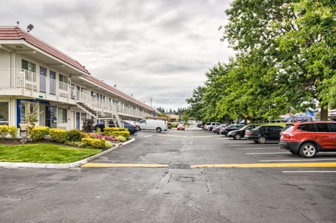 Motel 6-Everett, WA - South Hotel in Paine Lake Stickney