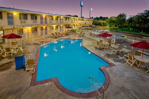 Pool view, Swimming pool