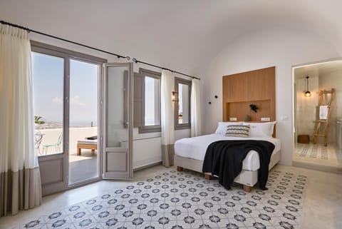 White & Co. La Torre Suites Villa in Santorini
