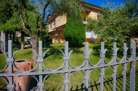 aMarti Suites B&B Bed and Breakfast in Sarzana