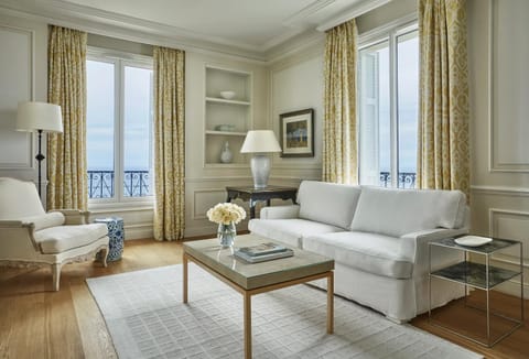 Living room, Sea view