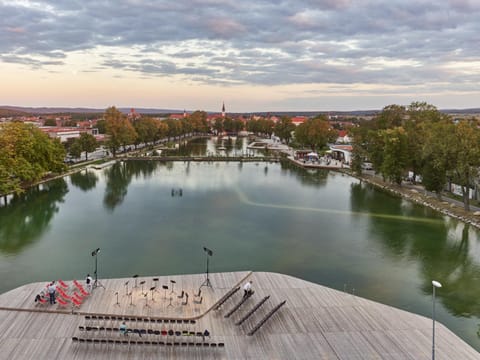 Day, Natural landscape, Lake view, Entertainment, Sunset