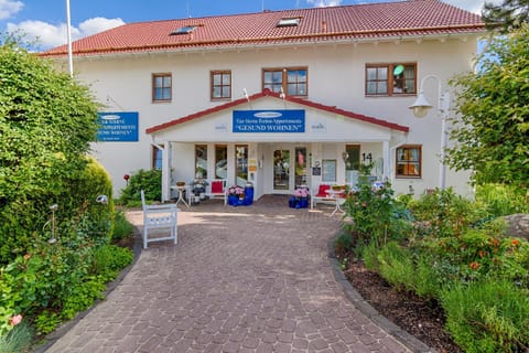 Facade/entrance, Garden view