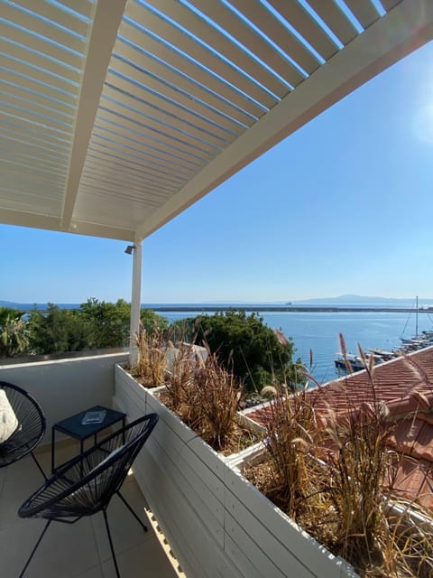 View (from property/room), Balcony/Terrace, Sea view