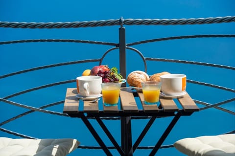 Balcony/Terrace, Food, Breakfast