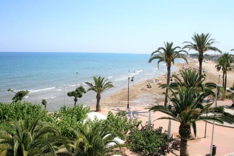 Balcony/Terrace, Beach, Sea view, Street view