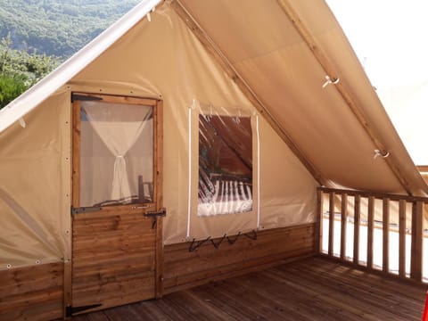 Camping Routes du Monde ATC Veyrier du Lac - Annecy Campground/ 
RV Resort in Menthon-Saint-Bernard