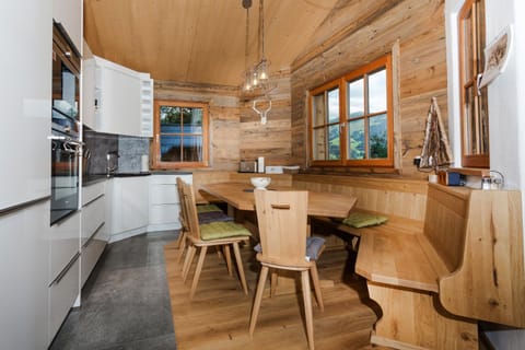 Dining area, Communal kitchen