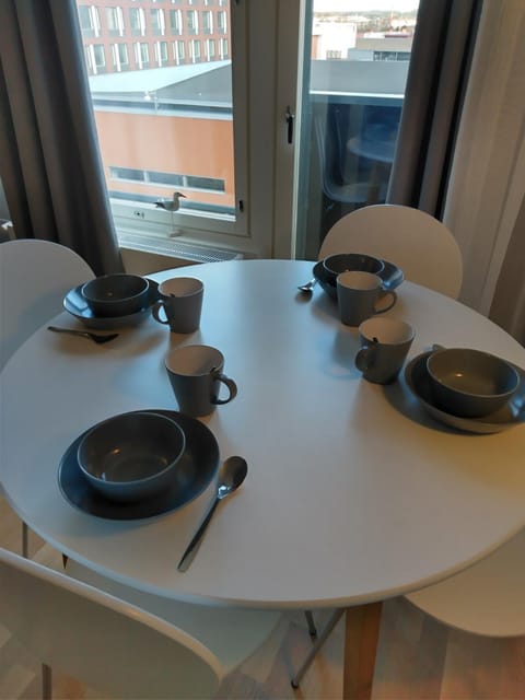 Coffee/tea facilities, Food
