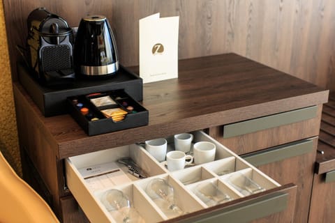 Coffee/tea facilities, Bedroom