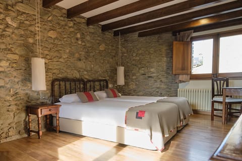 Cal Marrufès Country House in Cerdanya