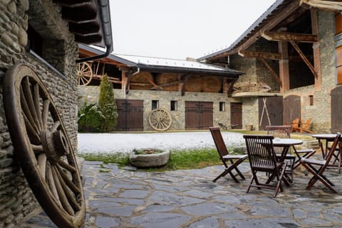 Property building, Patio, Winter