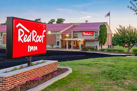 Red Roof Inn Leesburg Motel in Catoctin