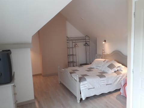 54 AV ROGERS MARTIN DU GARD Vacation rental in Normandy