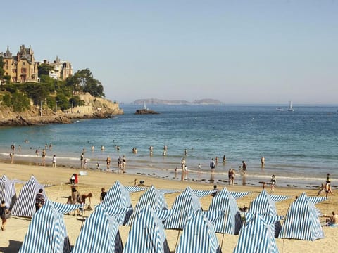 Appart Bord De Mer Dinard Copropriété in Dinard