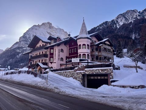 Property building, Winter