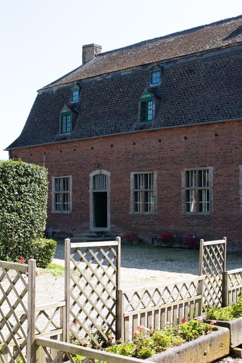 Property building, Inner courtyard view