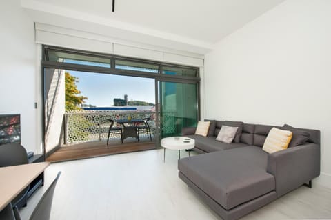 TV and multimedia, Balcony/Terrace, Living room