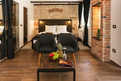 Bed, Seating area, Bedroom