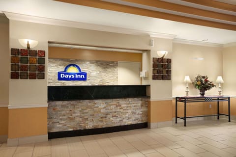 Days Inn & Suites by Wyndham Cedar Rapids Hotel in Cedar Rapids