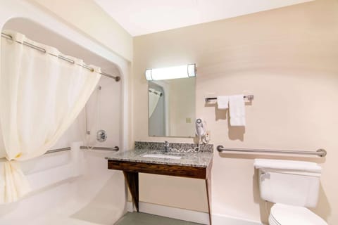 Bathroom, Photo of the whole room, On site