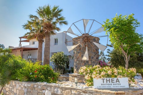 Thea Suites Naxos Apartment hotel in Agios Prokopios