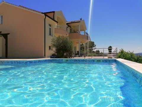 Villa Scolopax rusticola Skradin with heated pool Eigentumswohnung in Zadar County