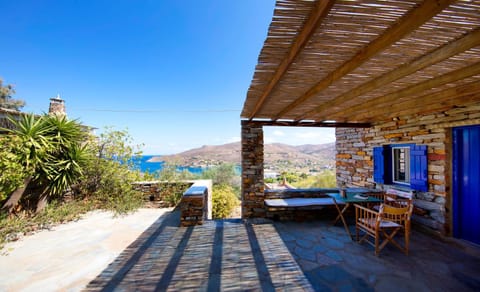 Stone house with a magical view House in Kea-Kythnos