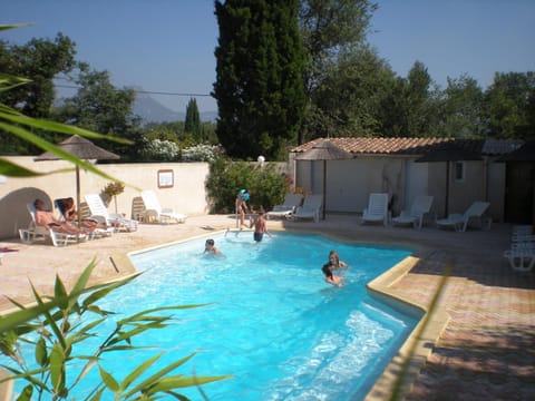 Swimming pool, group of guests