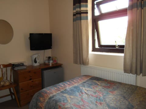 Aberdeen Guest House Hostel in Ilford