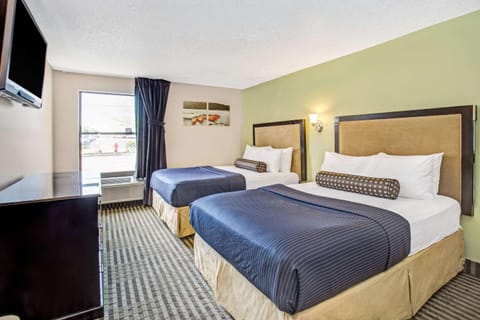 Days Inn by Wyndham Great Lakes - N. Chicago Hotel in Illinois