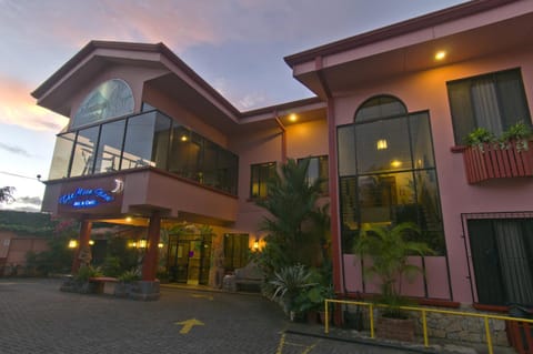 Adventure Inn Hotel in Heredia Province