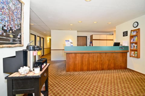 AmeriVu Inn and Suites - Hayward Motel in Hayward