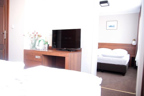 Bed, TV and multimedia