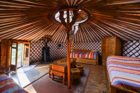 Yourtes Olachat proche Annecy Luxury tent in Haute-Savoie