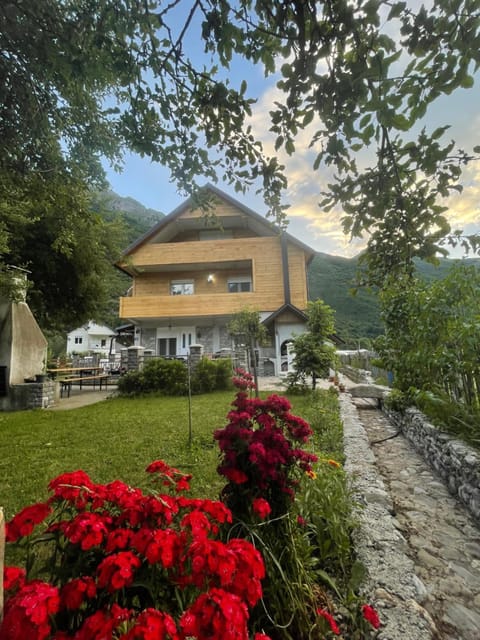 Riverside Guesthouse Bed and Breakfast in Montenegro